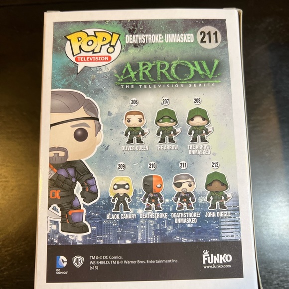 Arrow The Television Series Deathstroke Unmasked Funko POP! Hot Topic Exclusive - Picture 3 of 8